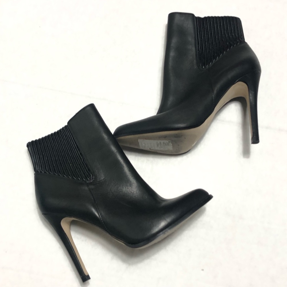 - BCBGeneration Vencia pull-on leather booties size 5.5